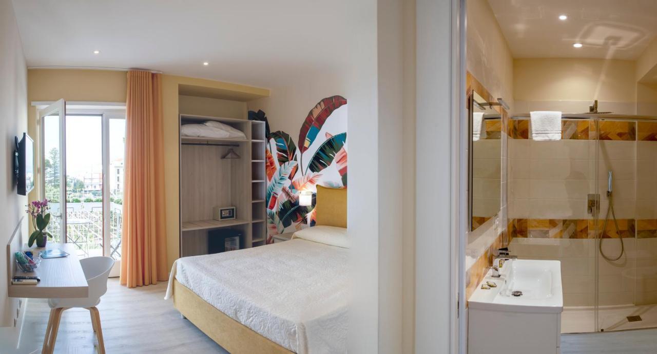 Petra Luxury Sorrento B&B ภายนอก รูปภาพ